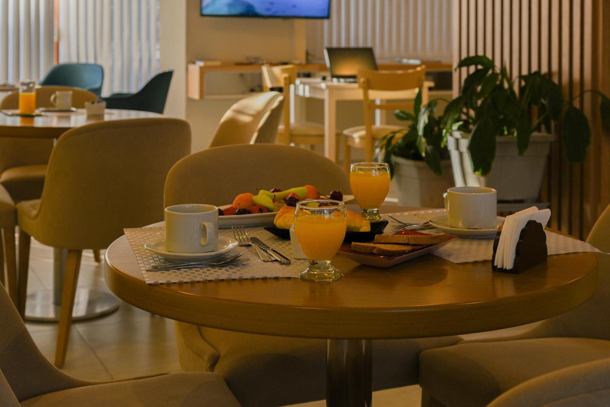 La Morada Petit Hotel Neuquén Eksteriør bilde
